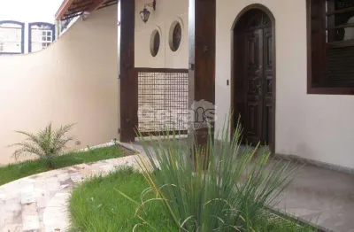 Casa à venda, 4 quartos, 1 suíte, 3 vagas, centro - divinópolis/mg