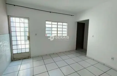 Casa para aluguel, 3 quartos, 2 vagas, icarai - divinópolis/mg