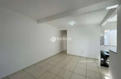 Sobrado à venda, 3 quartos, 2 vagas, padre eustaquio - divinópolis/mg