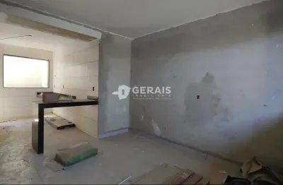 Sobrado à venda, 3 quartos, 1 suíte, 2 vagas, floresta - divinópolis/mg