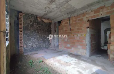 Casa à venda, 6 quartos, 2 suítes, 4 vagas, planalto - divinópolis/mg