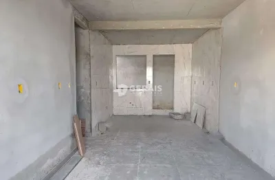 Sobrado à venda, 3 quartos, 1 suíte, 2 vagas, jardim das acacias - divinópolis/mg