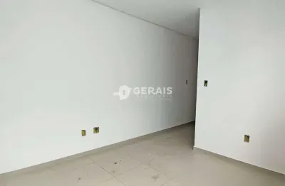 Sobrado à venda, 3 quartos, 1 vaga, santa rosa - divinópolis/mg