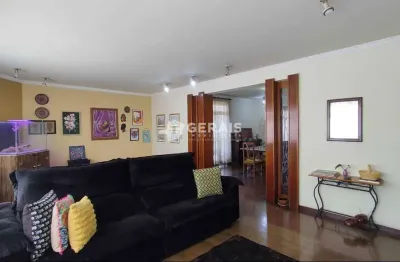 Prédio à venda, 6 quartos, 1 suíte, 10 vagas, santa clara - divinópolis/mg
