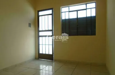 Casa com 2 quartos à venda no São Luís, Divinópolis 