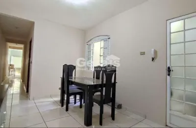 Sobrado à venda, 4 quartos, 2 vagas, antonio fonseca - divinópolis/mg