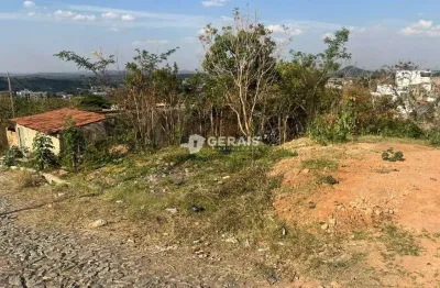 Terreno à venda no Santa Lúcia, Divinópolis 
