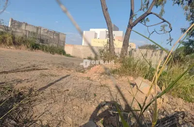 Terreno comercial para alugar no Universitário, Divinópolis 