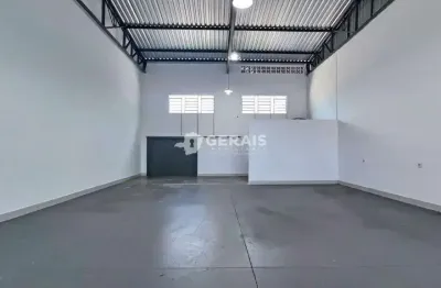 Barracão / Galpão / Depósito para alugar no Centro, Divinópolis 