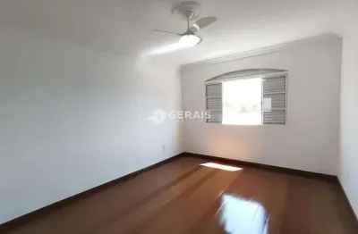 Apartamento à venda, 4 quartos, 1 suíte, 1 vaga, catalão - divinópolis/mg