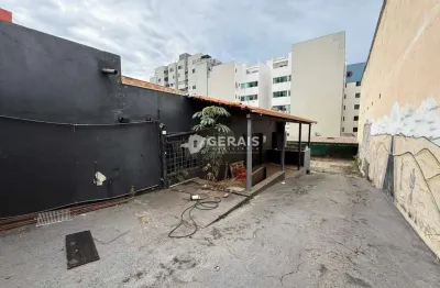 Terreno à venda no Centro, Divinópolis 