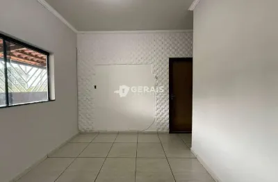 Casa com 3 quartos à venda no Vale do Sol, Divinópolis 