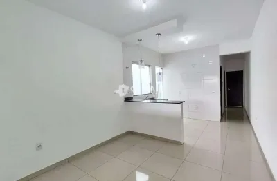 Casa para aluguel, 2 quartos, 4 vagas, icarai - divinópolis/mg