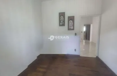 Casa para aluguel, 3 quartos, 1 suíte, centro - divinópolis/mg