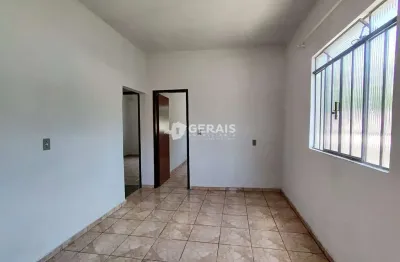 Casa com 2 quartos para alugar na Serra Verde, Divinópolis 