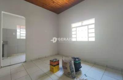 Casa para aluguel, 2 quartos, 3 vagas, bom pastor - divinópolis/mg