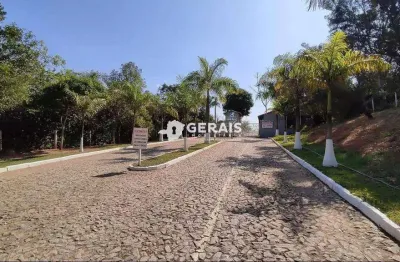 Terreno à venda no Condomínio Veredas do Lago, Cláudio 