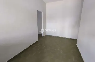 Casa para aluguel, 2 quartos, 3 vagas, catalão - divinópolis/mg