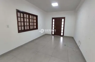 Casa para aluguel, 3 quartos, 1 suíte, 2 vagas, bom pastor - divinópolis/mg