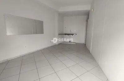 Ponto comercial para alugar no Catalão, Divinópolis 