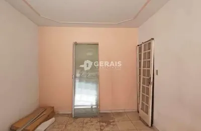 Casa para aluguel, 4 quartos, 4 vagas, SANTO ANTÔNIO - Divinópolis/MG