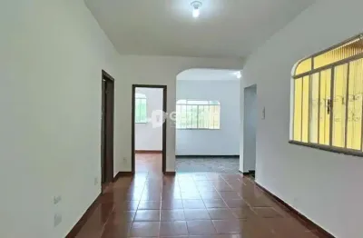 Casa para aluguel, 3 quartos, 1 suíte, 1 vaga, BOM PASTOR - Divinópolis/MG