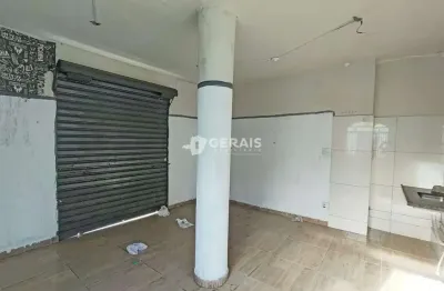 Ponto comercial para alugar no Oliveiras, Divinópolis 