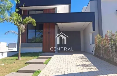 Aconchegante casa com piscina em condomínio fechado