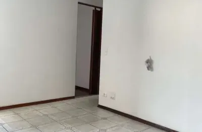 Apartamento à venda na Vila Matilde com 2 quartos e 1 vaga de garagem