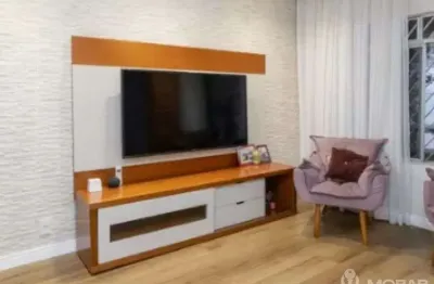 Casa à venda com 2 quartos sendo 1 suíte e 1 vaga de garagem na Vila Ré