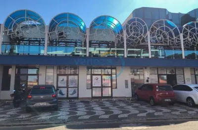 Barracão_salão_loja para alugar, 33.00 m2 por r$1450.00  - vitoria - londrina/pr