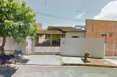 Casa residencial com 3 quartos  para alugar, 180.00 m2 por r$2500.00  - sao vicente - londrina/pr