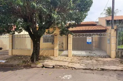 Casa residencial com 3 quartos  para alugar, 120.00 m2 por r$2200.00  - santa monica - londrina/pr