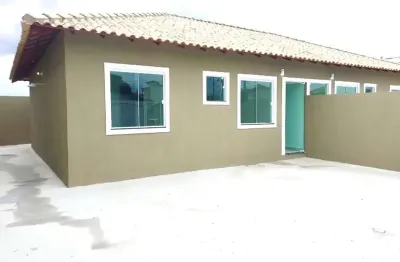 Cabo frio: lançamento de casa linear 2 quartos na vila do peró