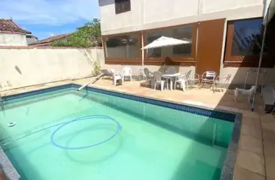 Casa em condomínio 4 quartos com piscina e churrasqueira