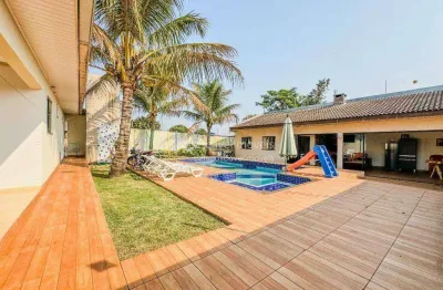Casa com 01 suíte + 02 quartos + 01 sala comercial - com edícula e piscina aquecida - terreno 450,0 mts - bairro morumbi