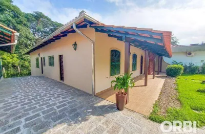 Casa com 4 dormitórios para alugar, 301 m² por r$ 5.014,00/mês - vorstadt - blumenau/sc