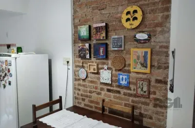 Apartamento com 2 quartos à venda na Avenida Cristóvão Colombo, 32, Floresta, Porto Alegre