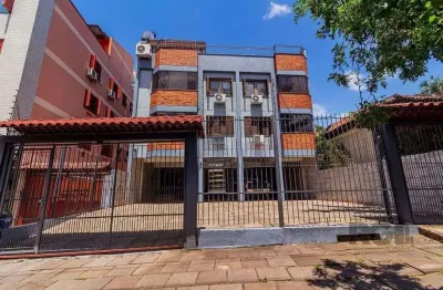 Cobertura 251m², 3 dormitórios, 2 vagas no bairro teresópolis