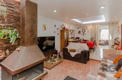 Casa 394m², 4 dormitórios, 4 vagas no bairro cristo redentor