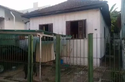 Casa com 4 quartos à venda na Rua Camaquã, 433, Camaquã, Porto Alegre