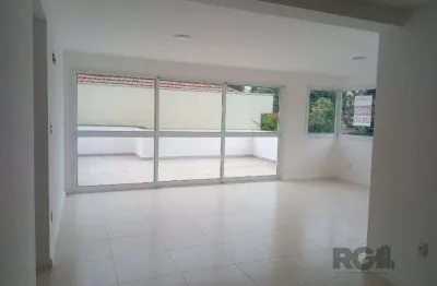Apartamento garden com 2 suítes, lavado, área de serviço. um pátio enorme muito ensolarado.com 123,34m² de área privativa, 2 vagas