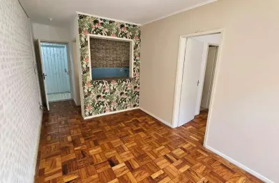 Apto 1 dormitório reformado na cidade baixa – ótima localização