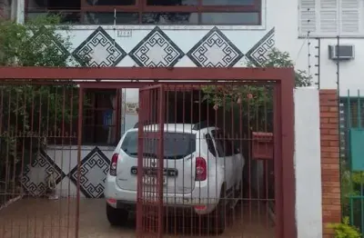 Casa para venda - 130m², 5 dormitórios, sendo 1 suites, 2 vagas - partenon