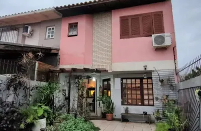 Casa para venda - 116.48m², 3 dormitórios, sendo 1 suites, 2 vagas - guarujá
