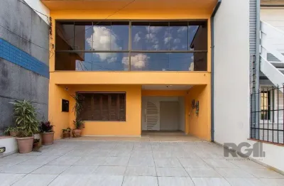 Casa com 4 quartos à venda na Rua Damasco, 38, Azenha, Porto Alegre