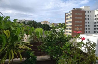 Cobertura, com 138,94m², 2 dormitórios, área gourmet, 5 min do barra shopping sul.