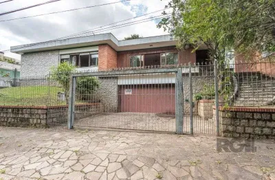 Casa com 3 quartos à venda na Rua Tunísia, 215, Vila Ipiranga, Porto Alegre