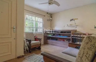 Casa para venda - 147.56m², 2 dormitórios, 2 vagas - partenon