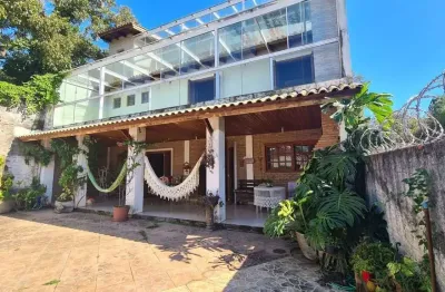 Casa com 4 quartos à venda na Rua Santa Cruz, 33, Santa Tereza, Porto Alegre